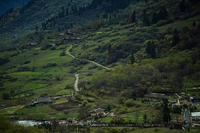 Hilton Jiuzhaigou Resort