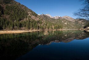 Hilton Jiuzhaigou Resort