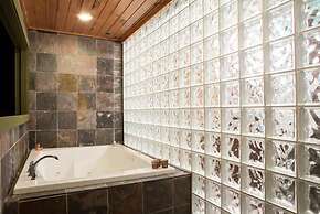 The Wave House 4 Bedroom Holiday Home By My Ocean Rentals