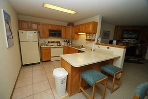 Snowdance Manor 2 Bedroom Holiday home by Key to the Rockies