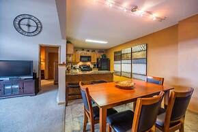 Snowdance Manor 2 Bedroom Holiday home by Key to the Rockies