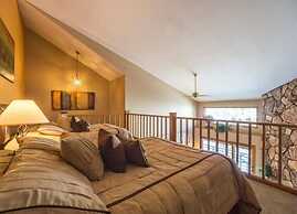 Snowdance Manor 2 Bedroom Holiday home by Key to the Rockies