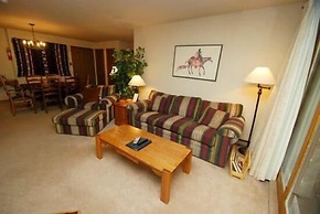 Snowdance Manor 2 Bedroom Holiday home by Key to the Rockies