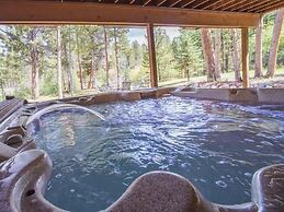 Lazy K Mountain Home 5 Bedroom Holiday home by Key to the Rockies