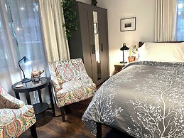 The Pines Inn and Cottages