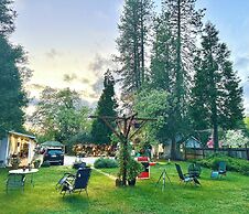 The Pines Inn and Cottages