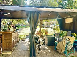 The Pines Inn and Cottages