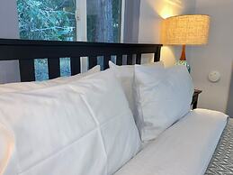 The Pines Inn and Cottages