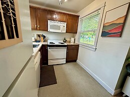 The Pines Inn and Cottages