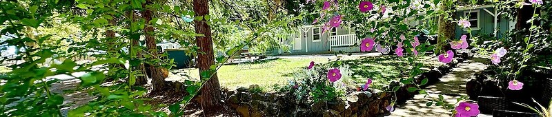 The Pines Inn and Cottages