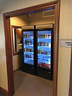 Country View Inn & Suites