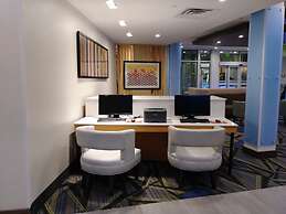Holiday Inn Express & Suites Dallas Northeast - Arboretum by IHG