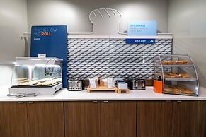 Holiday Inn Express & Suites Dallas Northeast - Arboretum by IHG