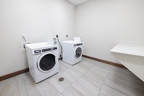 Holiday Inn Express & Suites Dallas Northeast - Arboretum by IHG