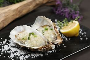 Intercontinental Xiamen by IHG