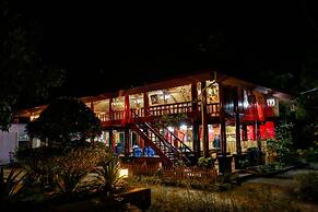 Cat Ba Eco Lodge