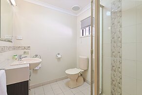 Emerald Central Palms Motel