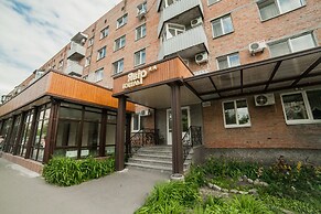 Yavir Hotel