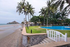 Baan LonSai Beachfront Condominium
