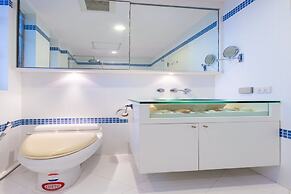 Baan LonSai Beachfront Condominium