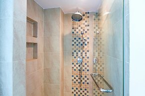 Baan LonSai Beachfront Condominium