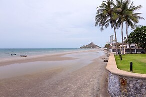 Baan LonSai Beachfront Condominium