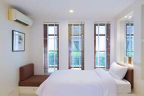 Baan LonSai Beachfront Condominium