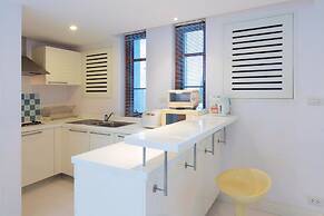 Baan LonSai Beachfront Condominium