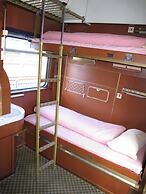 Train Lodge Amsterdam - Hostel