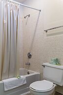 Premier Inns Thousand Oaks