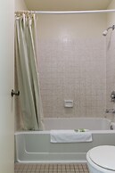 Premier Inns Thousand Oaks