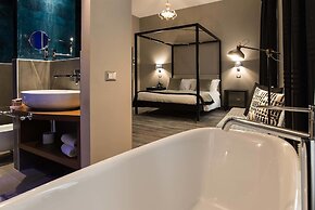 Colonna Suite del Corso