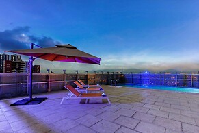 La Quinta by Wyndham Medellin