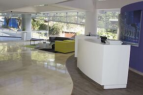 La Quinta by Wyndham Medellin