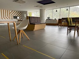 La Quinta by Wyndham Medellin