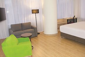 La Quinta by Wyndham Medellin