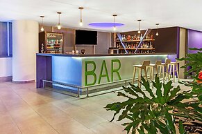 La Quinta by Wyndham Medellin