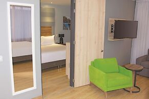 La Quinta by Wyndham Medellin