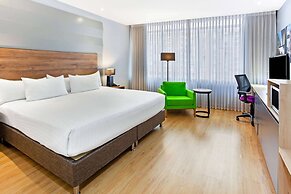 La Quinta by Wyndham Medellin