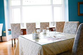 Dashwood Manor Seaside Bed & Breakfast
