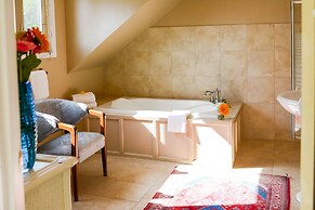 Dashwood Manor Seaside Bed & Breakfast