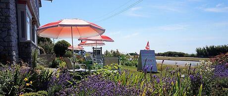 Dashwood Manor Seaside Bed & Breakfast