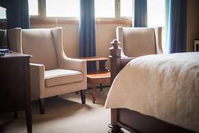 Dashwood Manor Seaside Bed & Breakfast