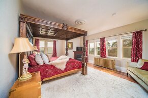 Dashwood Manor Seaside Bed & Breakfast