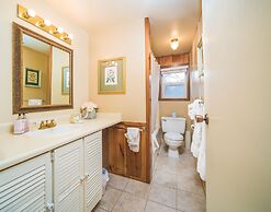 Dashwood Manor Seaside Bed & Breakfast