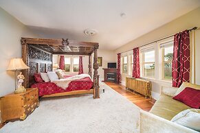 Dashwood Manor Seaside Bed & Breakfast