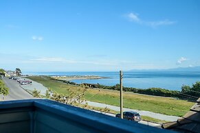 Dashwood Manor Seaside Bed & Breakfast