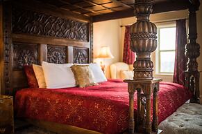 Dashwood Manor Seaside Bed & Breakfast