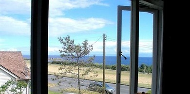 Dashwood Manor Seaside Bed & Breakfast