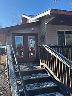 Mountain Landing Suites & RV Park
